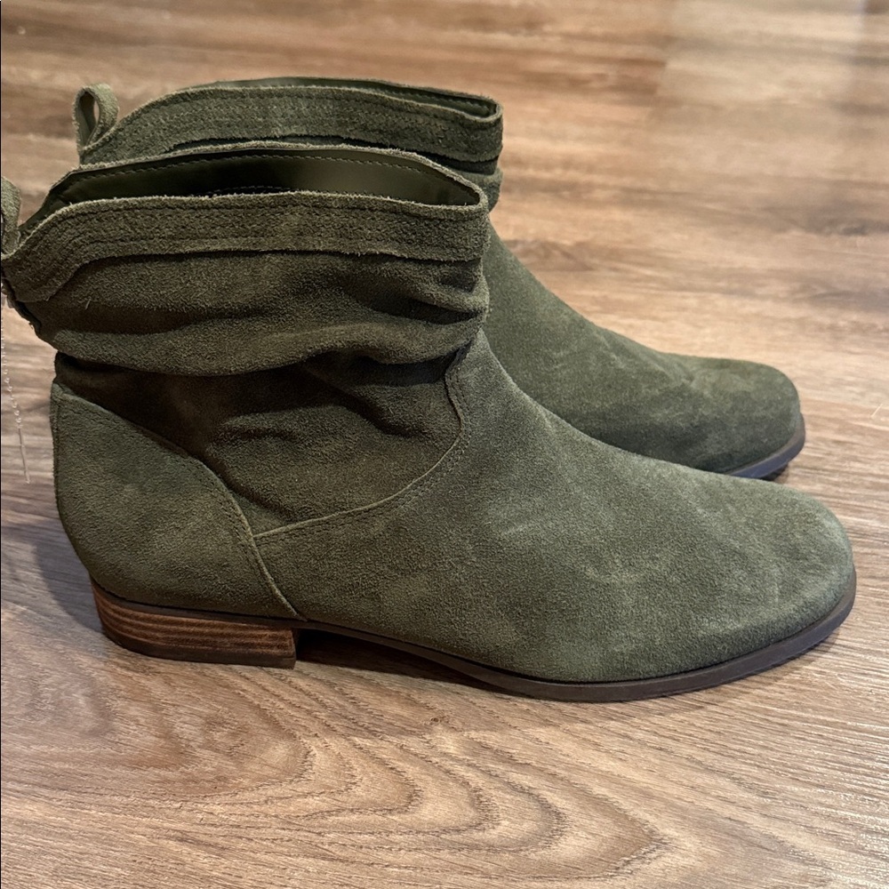 Koolaburra By UGG Lorelei Green Suede Slouch Boots Size 11